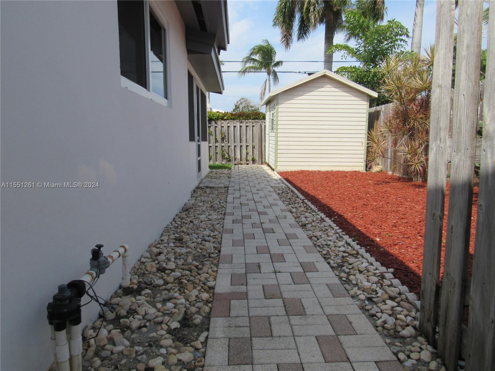 CHATHAM HILLS - Residential Lease