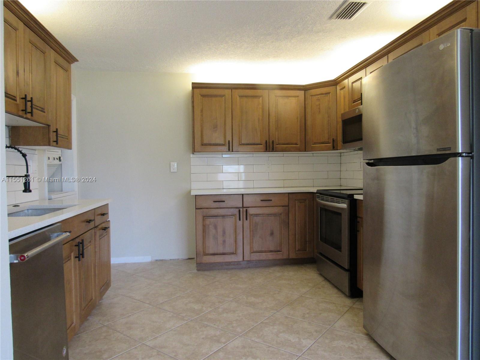 CHATHAM HILLS - Residential Lease