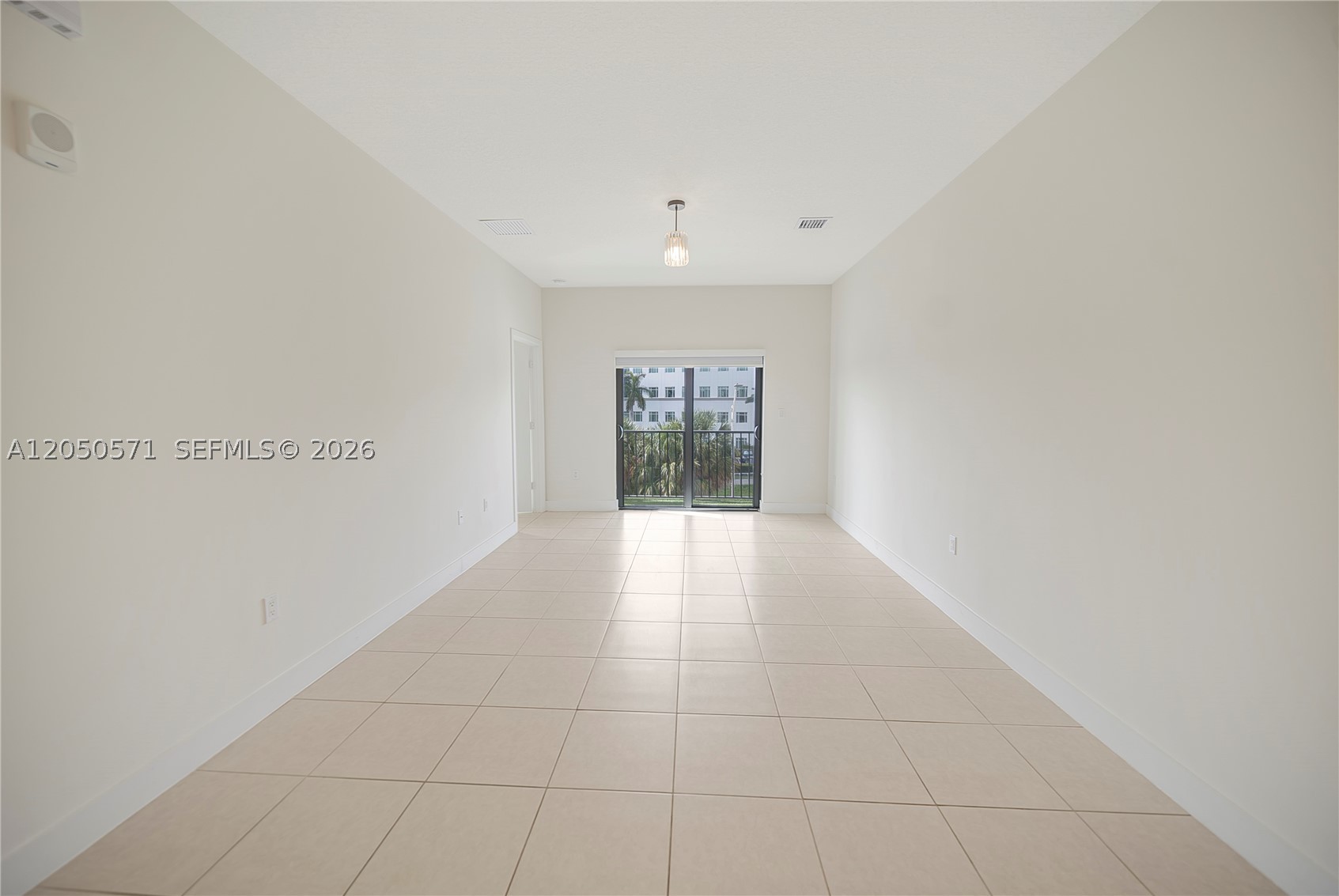 DOWNTOWN DORAL SOUTH PHAS - Residential