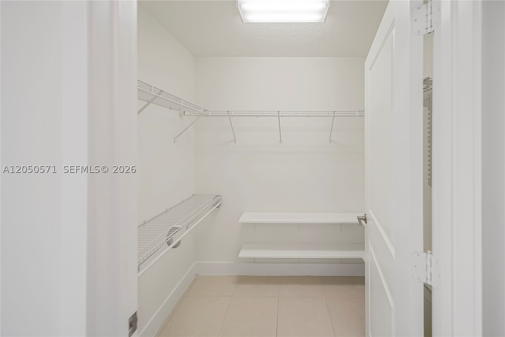 DOWNTOWN DORAL SOUTH PHAS - Residential