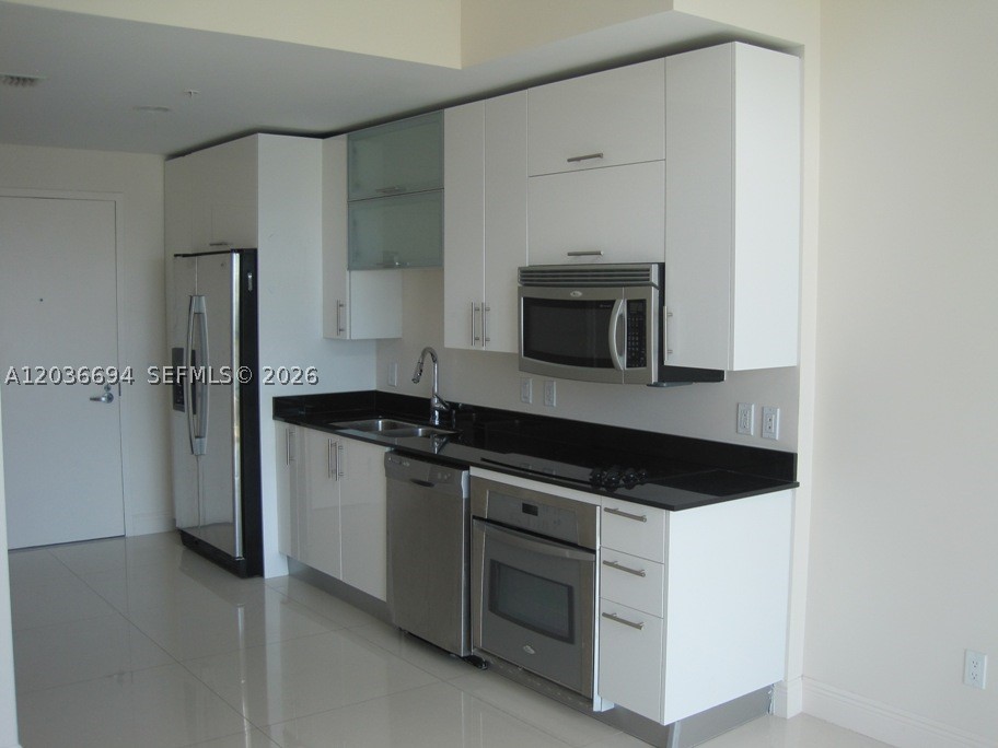 INFINITY AT BRICKELL COND - Residential Lease