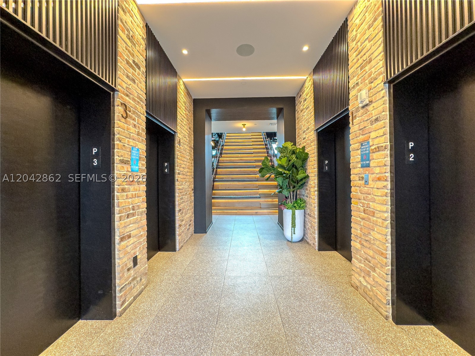 The Elser - Residential