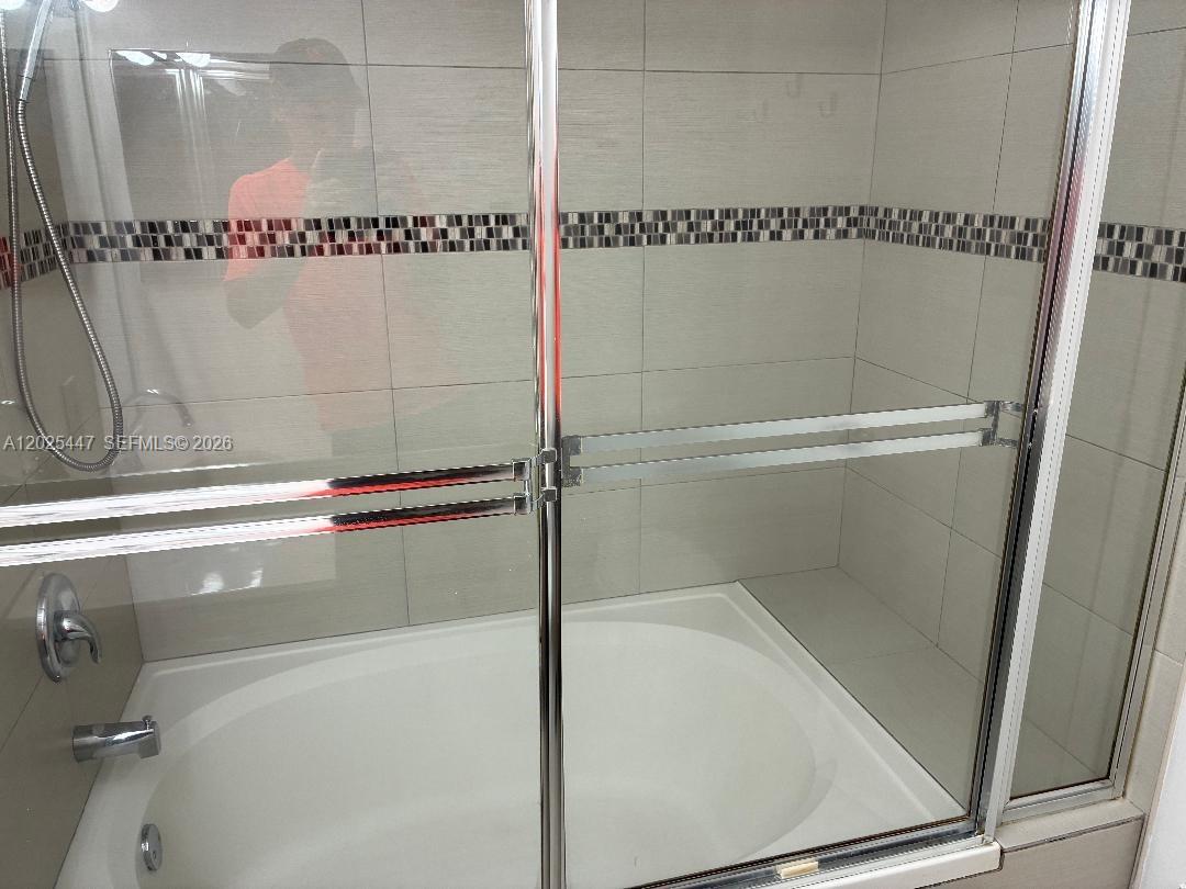 DADELAND COVE SEC 2 - Residential