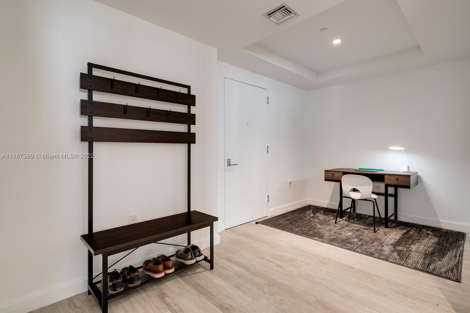 BRICKELL HEIGHTS EAST CON - Residential Lease