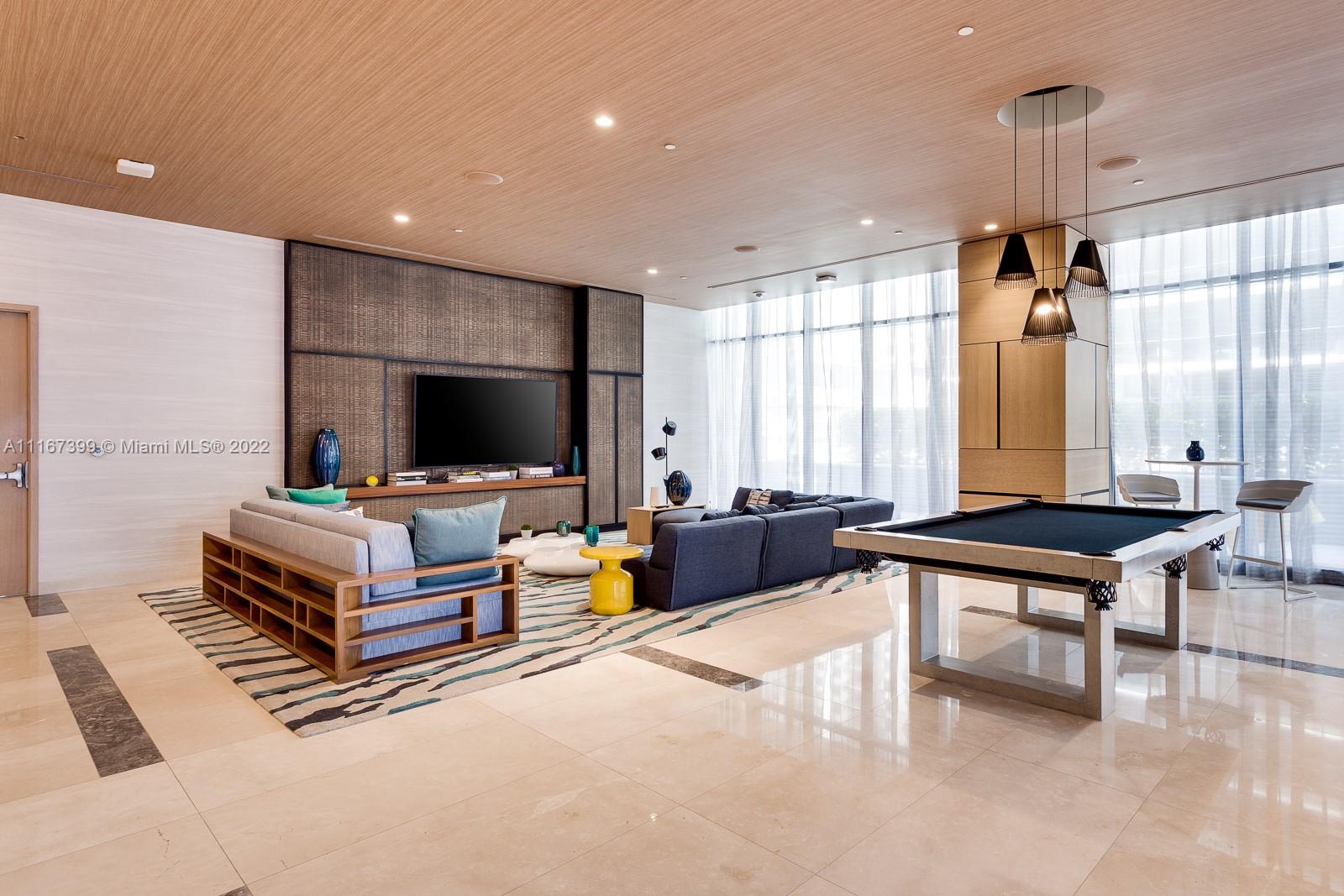 BRICKELL HEIGHTS EAST CON - Residential Lease