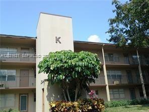 NEW HAMPTON AT CENTURY III - Residential