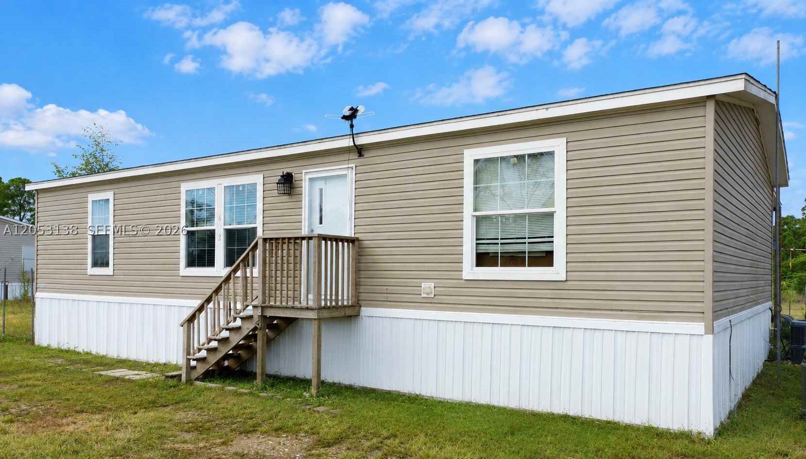 MONTURA SOUTH HALF (100804 - Residential