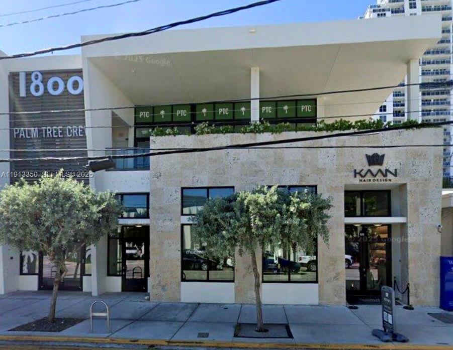 Premiere Salon Opportunity in Miami Beach. An exceptional, turnkey opportunity awaits at Kaan Hair Design Salon, a well-established beauty destination at Sunset Harbor. . This is your chance to acquire a reputable business with a loyal clientele in one of the world's most desirable locations.The salon is fully equipped and boasts a prime storefront with high visibility and foot traffic.  This is a rare chance to step into a thriving operation and elevate it to new heights. Ideal for an experienced stylist, entrepreneur, or investor seeking a solid foothold in the vibrant South Florida beauty scene. For serious inquiries and a confidential discussion, please contact us today to schedule a viewing. Don't miss this chance to own a piece of Miami Beach's premier beauty landscape.