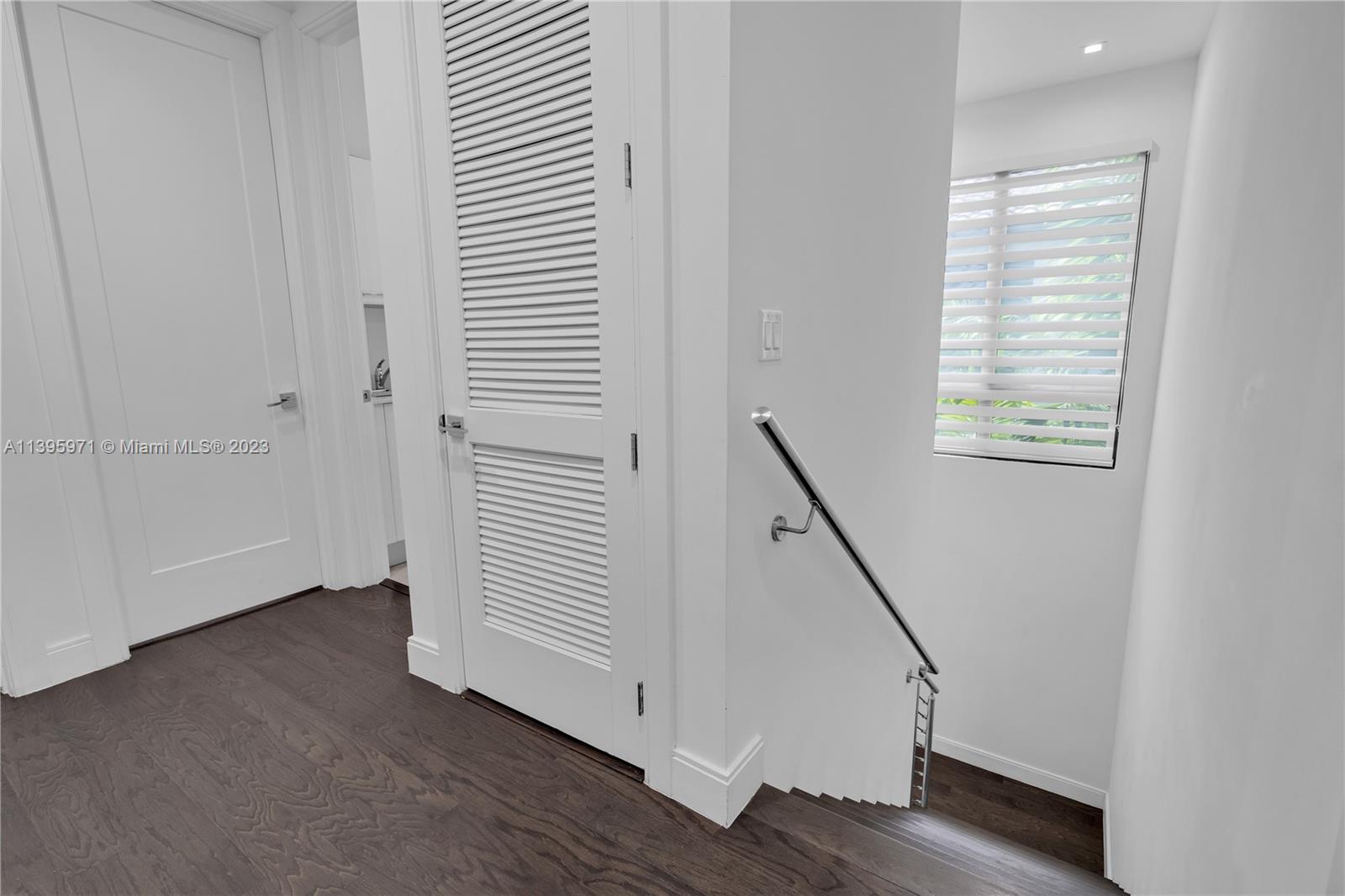 DOWNTOWN DORAL SOUTH PHAS - Residential Lease