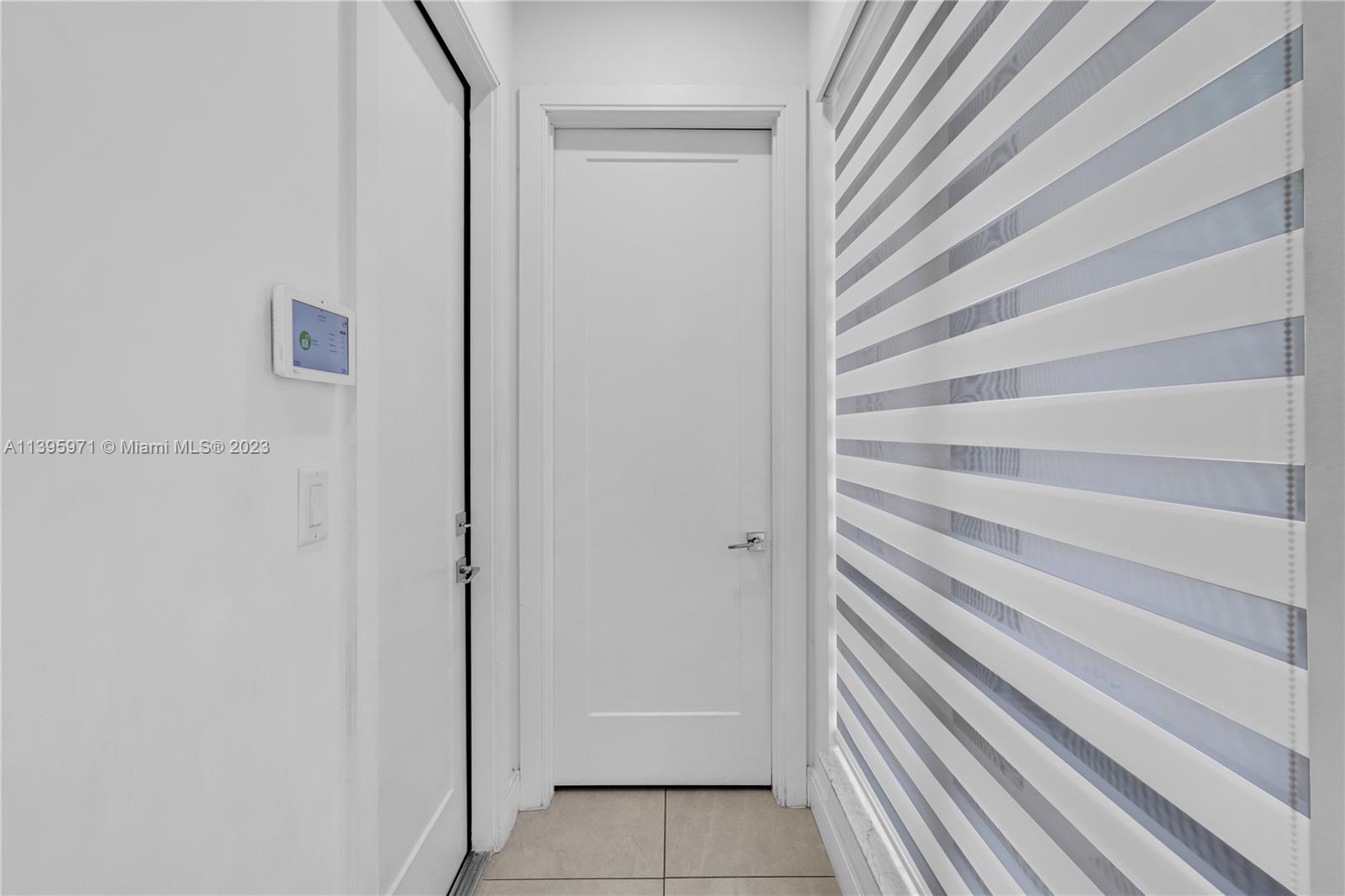 DOWNTOWN DORAL SOUTH PHAS - Residential Lease