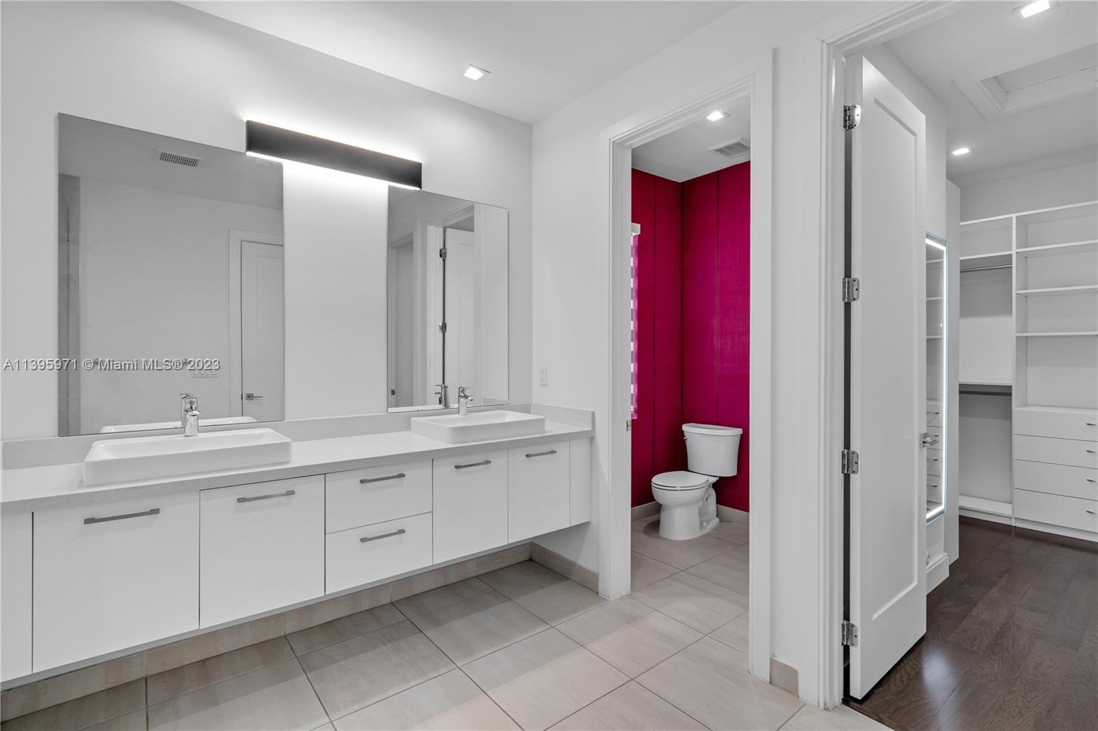 DOWNTOWN DORAL SOUTH PHAS - Residential Lease