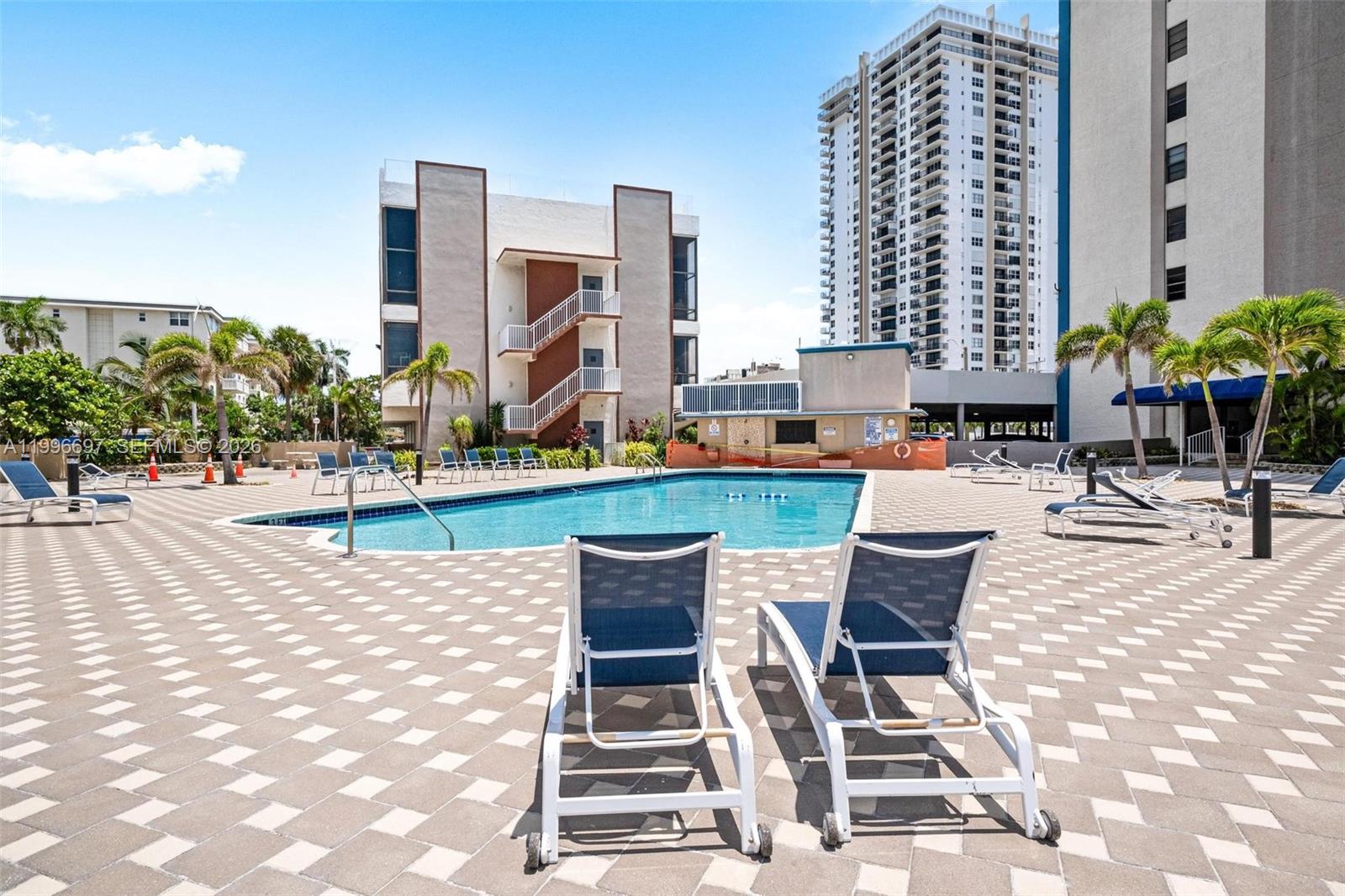 ALLINGTON TOWERS NORTH CO - Residential