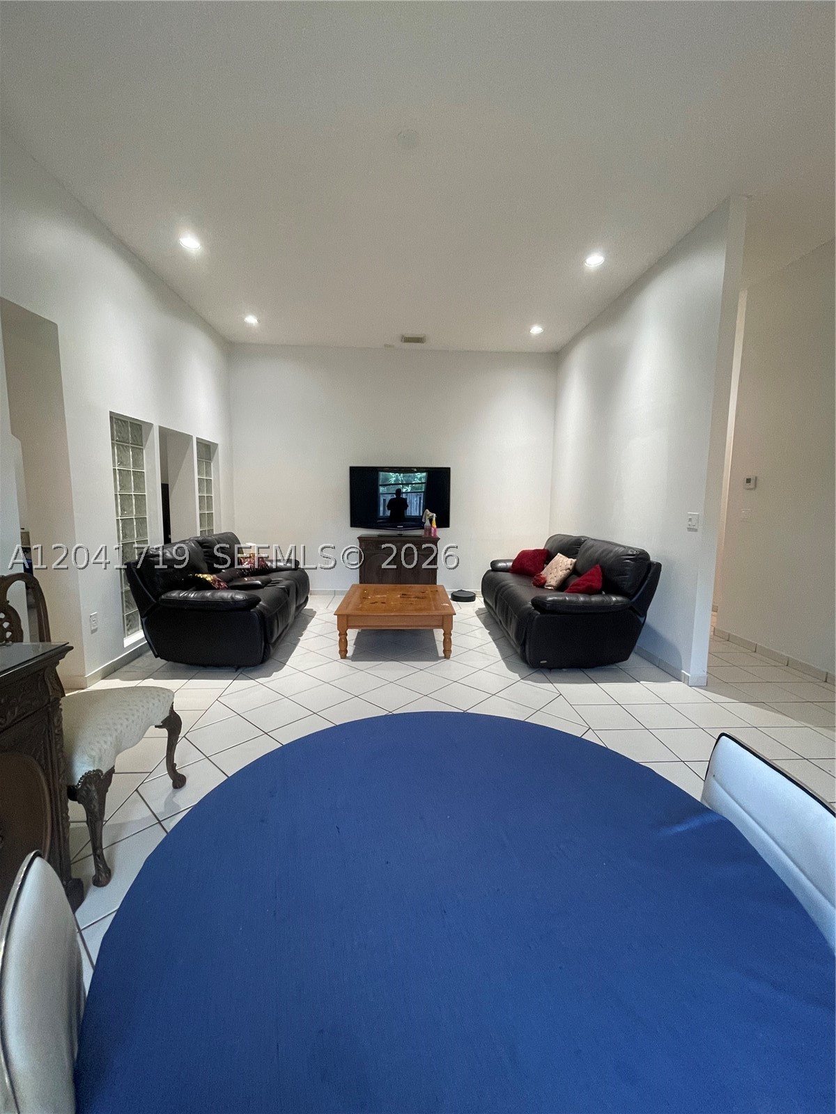 POINCIANA AT CHESTNUT RANc - Residential