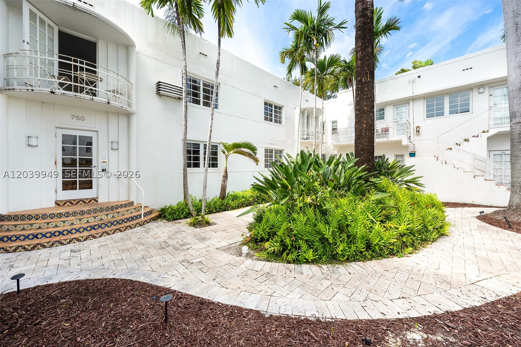 ESPANOLA COURT CONDO - Residential