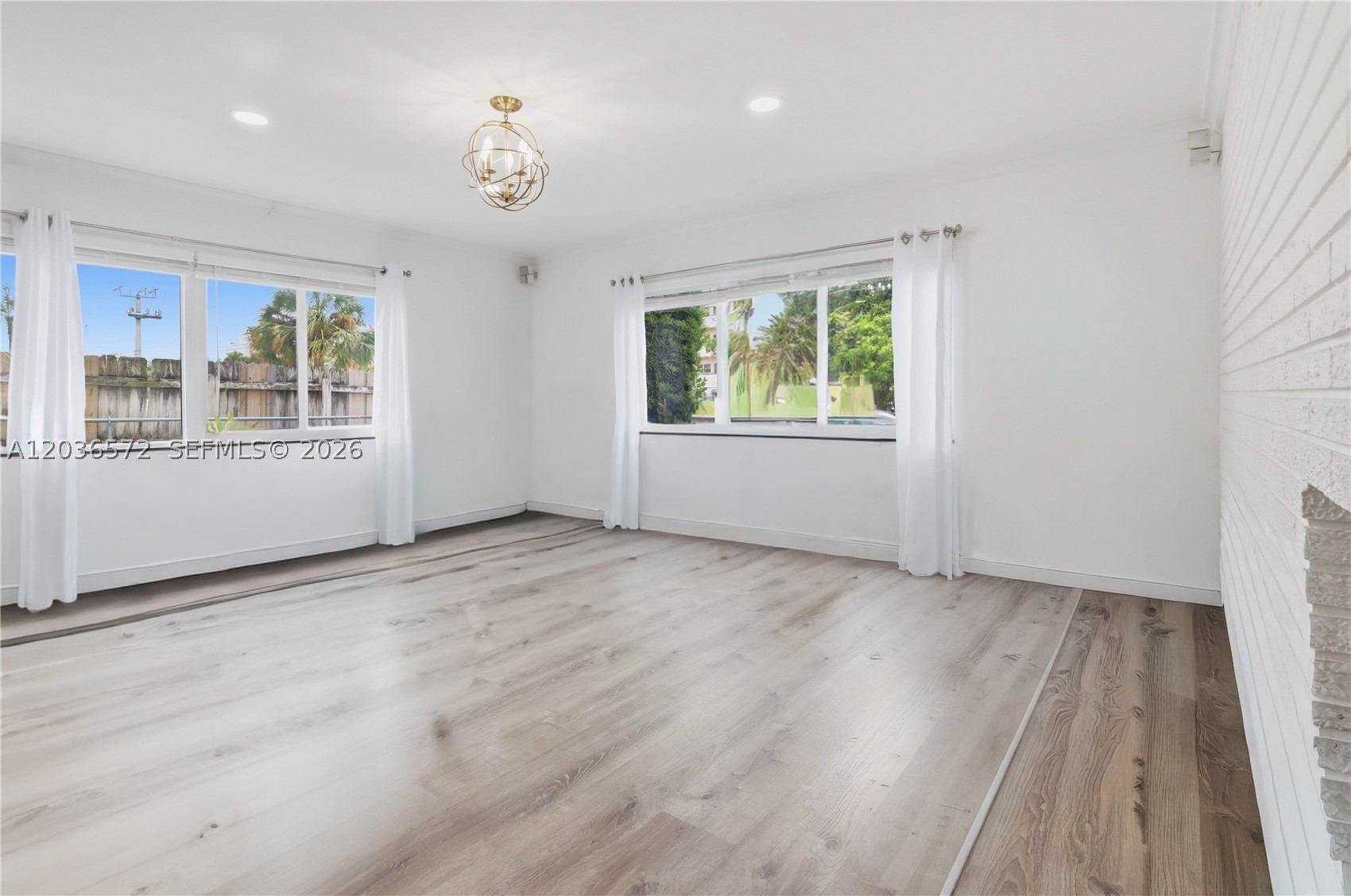 CHIPPER CONDO - Residential