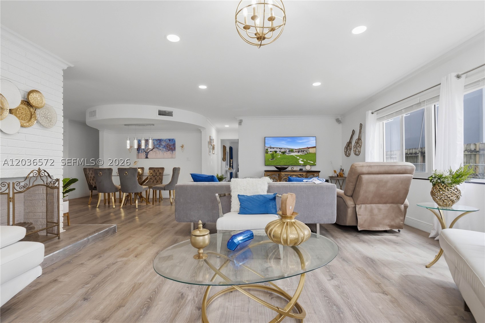 CHIPPER CONDO - Residential
