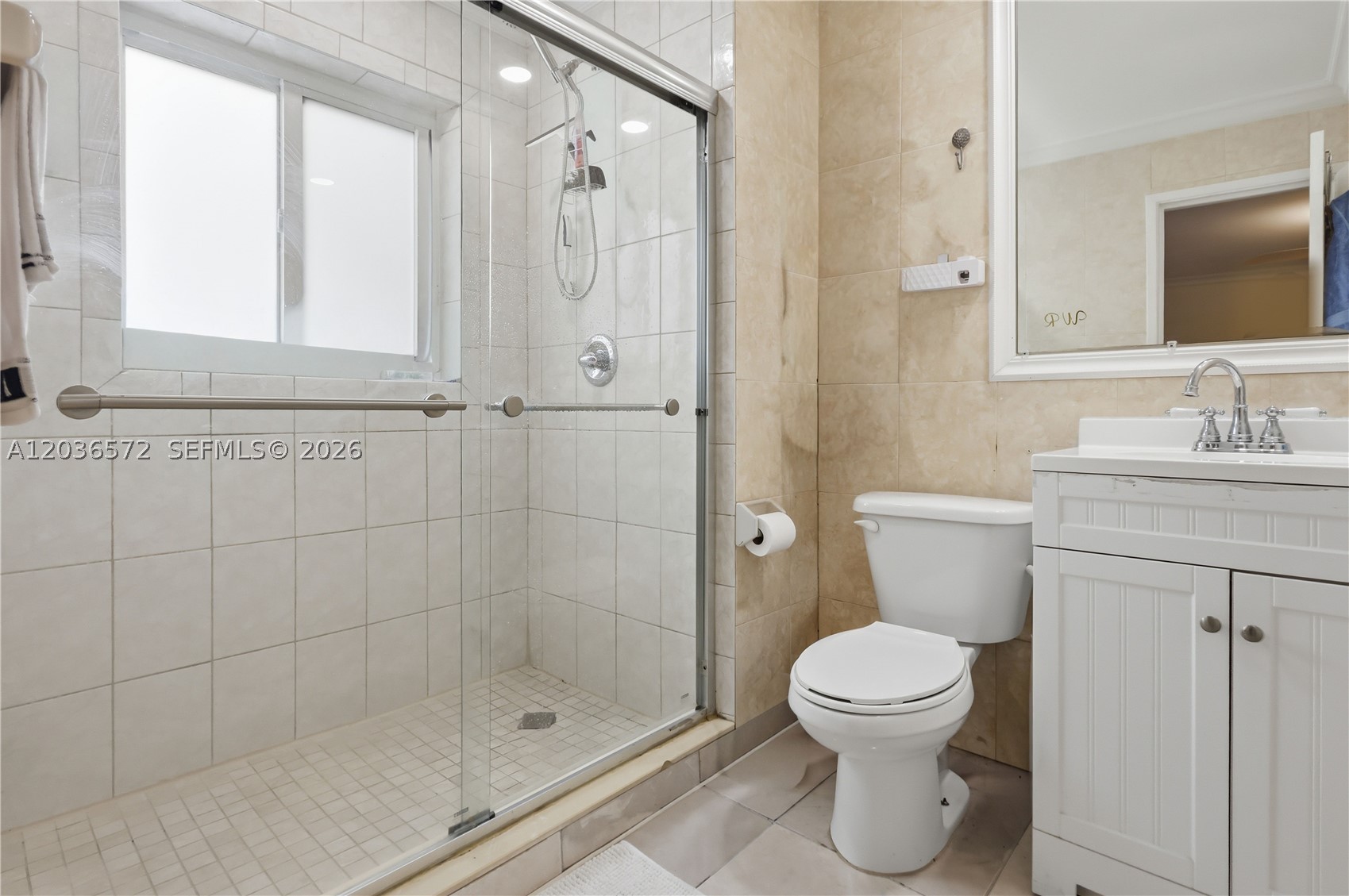 CHIPPER CONDO - Residential