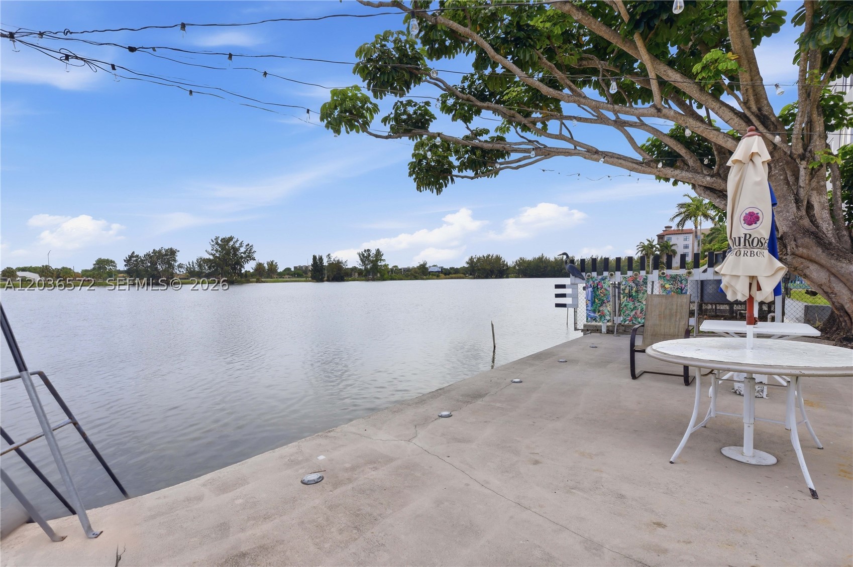 CHIPPER CONDO - Residential