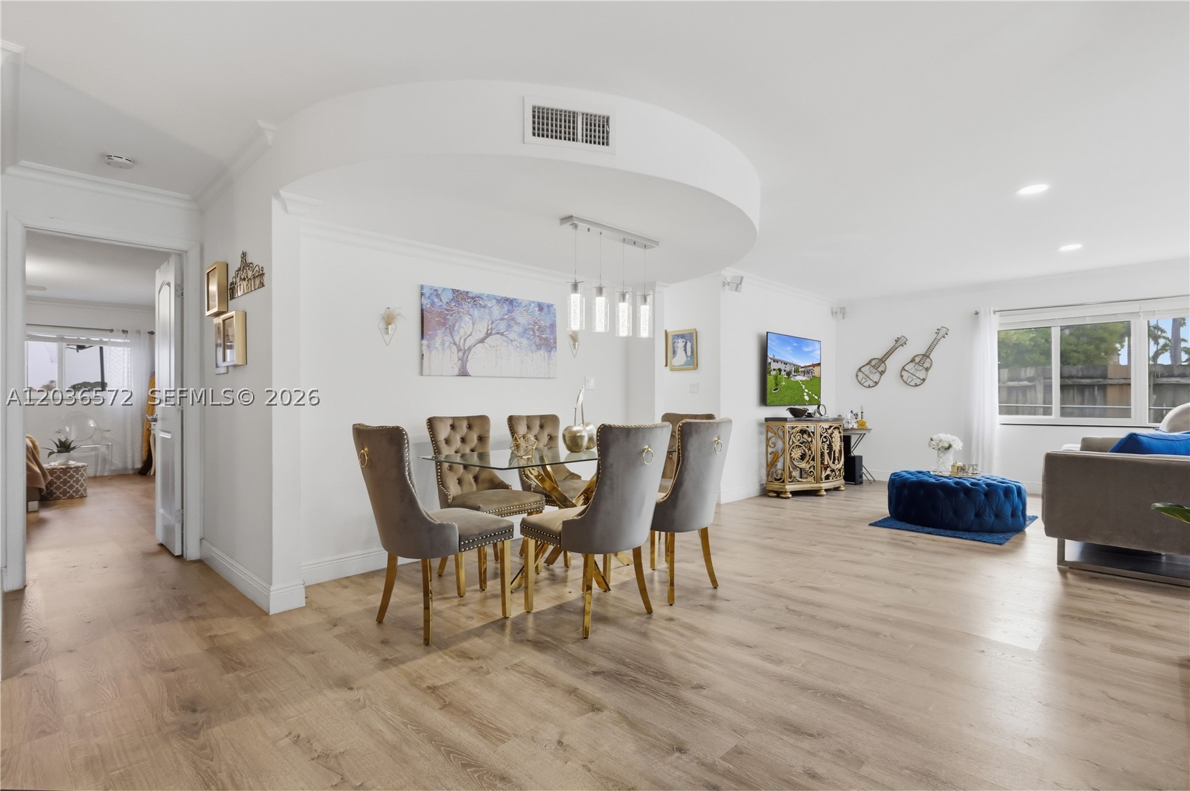 CHIPPER CONDO - Residential