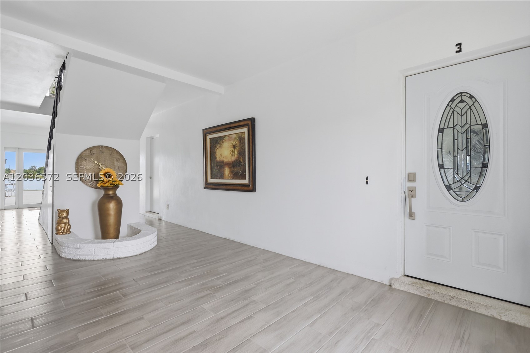 CHIPPER CONDO - Residential