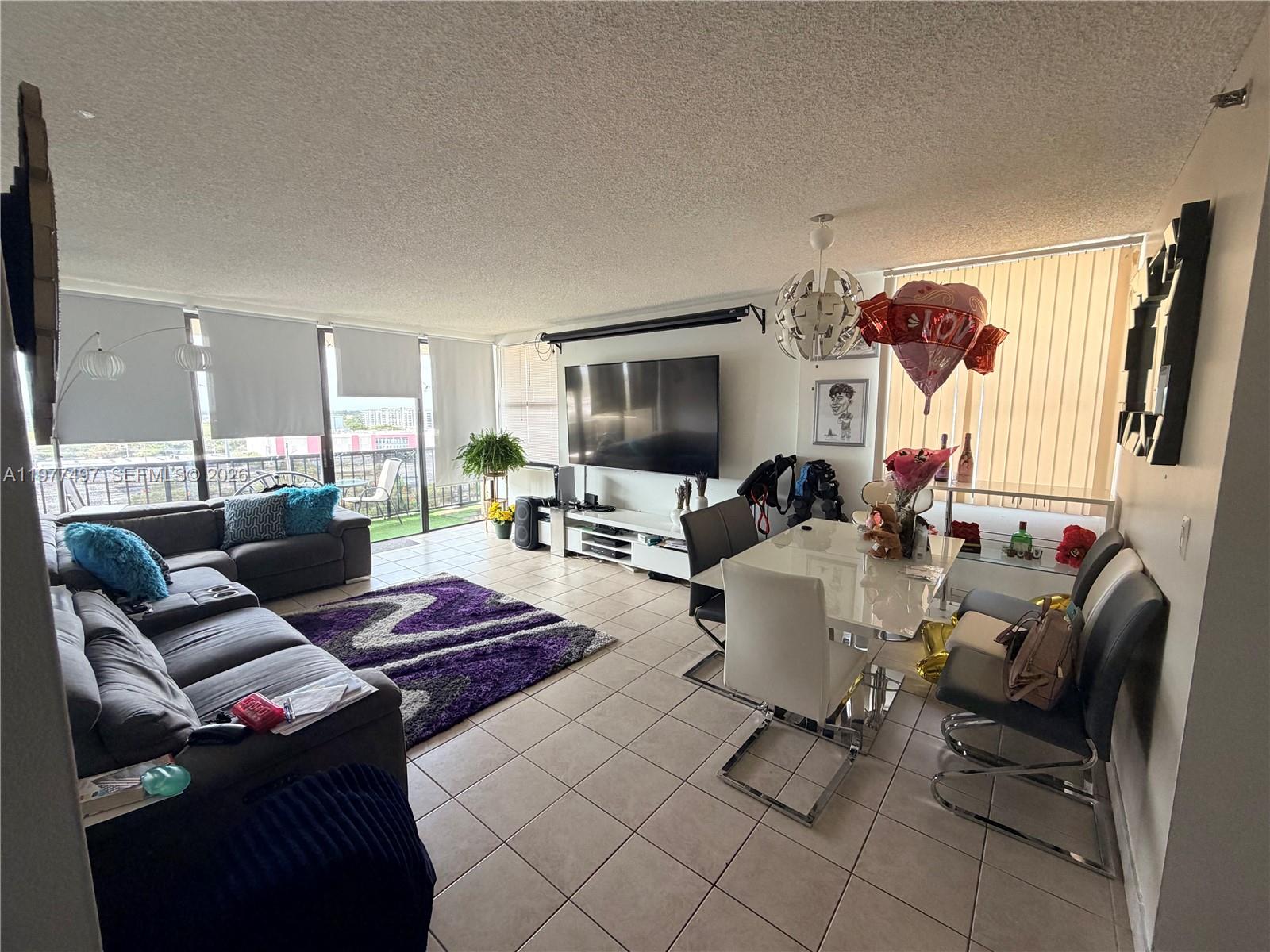 GREENWICH PH I CONDO - Residential