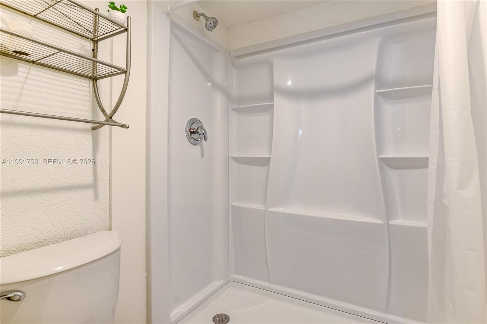 DEERFIELD PINES CONDO - Residential