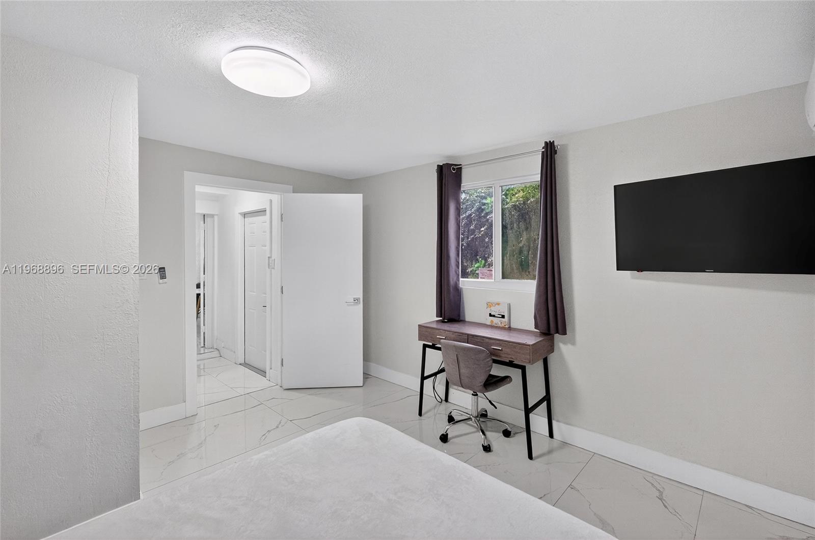 COLUMBIA PARK CORR PL - Residential