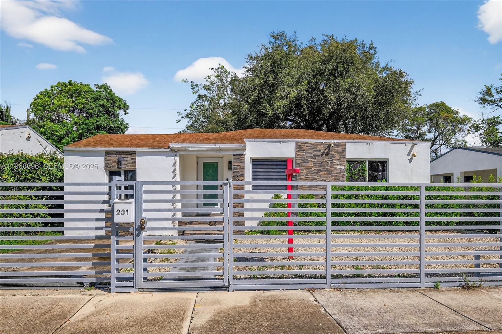 COLUMBIA PARK CORR PL - Residential