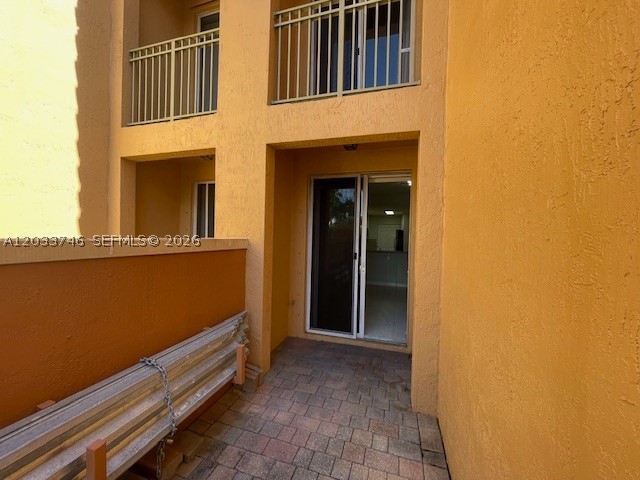 VILLAS AT HARBOR ISLES CO - Residential Lease