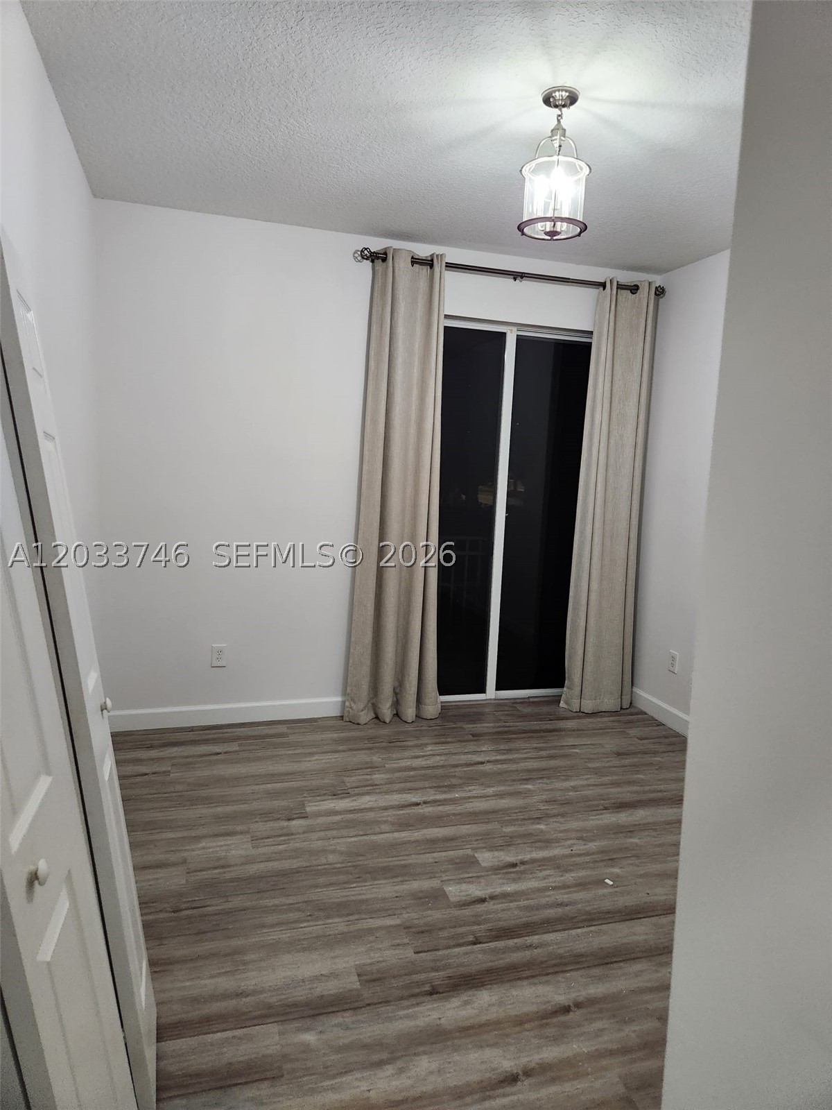 VILLAS AT HARBOR ISLES CO - Residential Lease