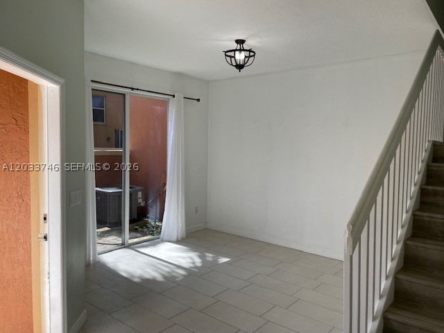 VILLAS AT HARBOR ISLES CO - Residential Lease