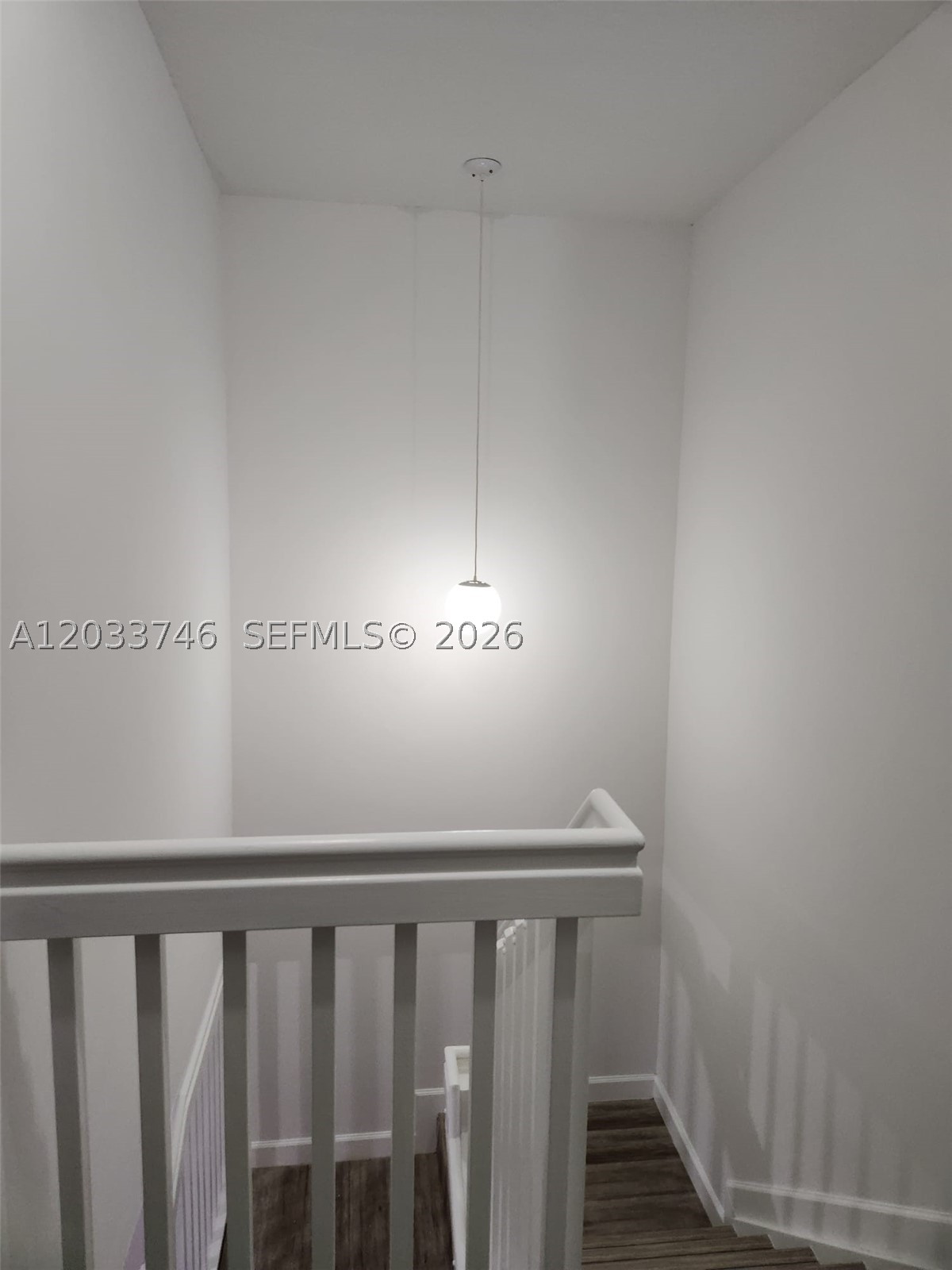 VILLAS AT HARBOR ISLES CO - Residential Lease