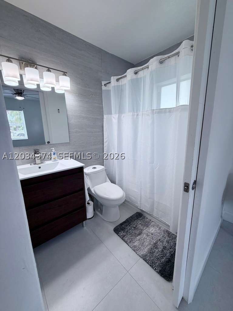 NORTH ANDREWS GARDENS FIR - Residential