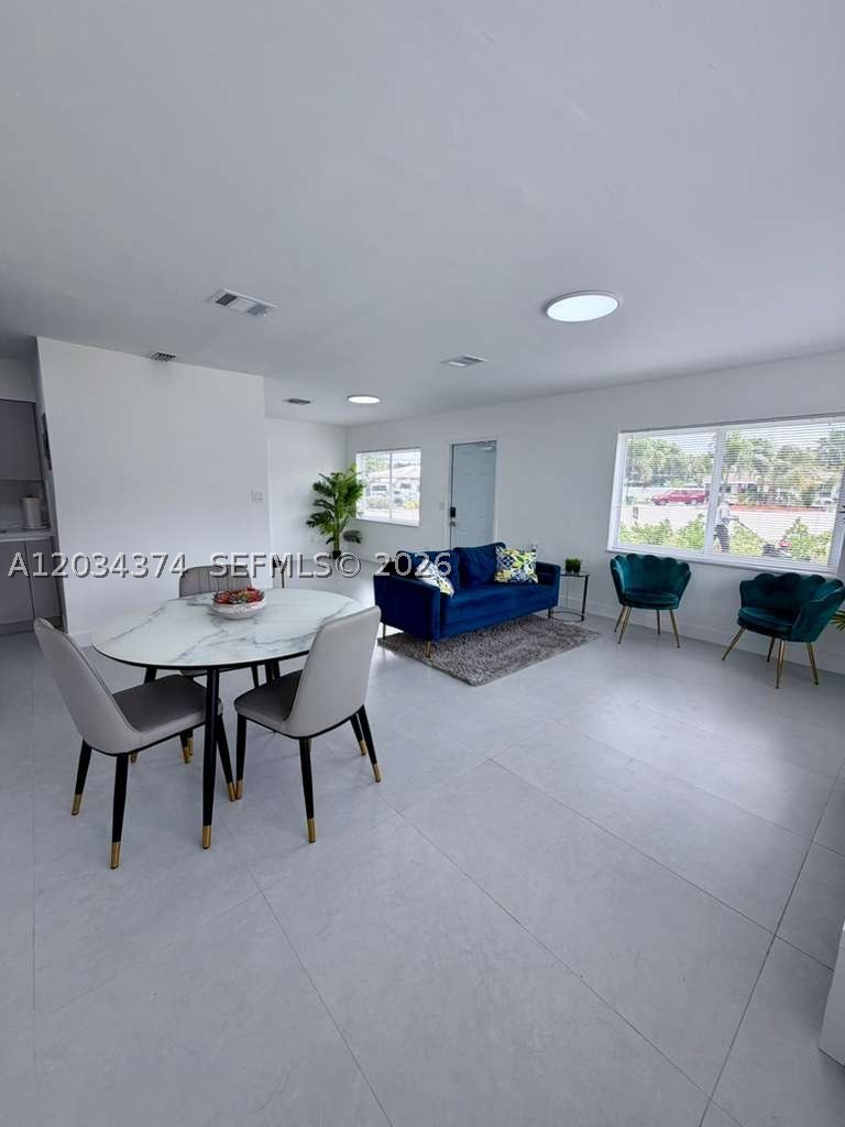 NORTH ANDREWS GARDENS FIR - Residential
