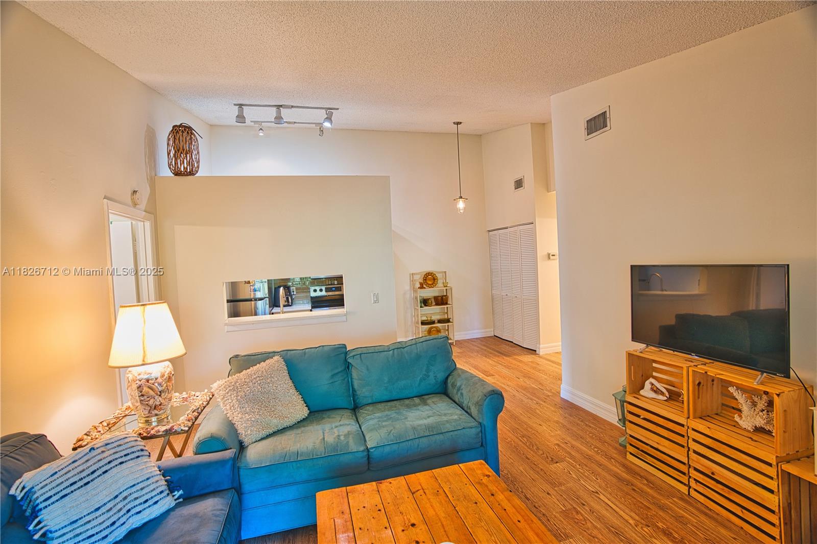 CHASEWOOD OF JUPITER COND - Residential
