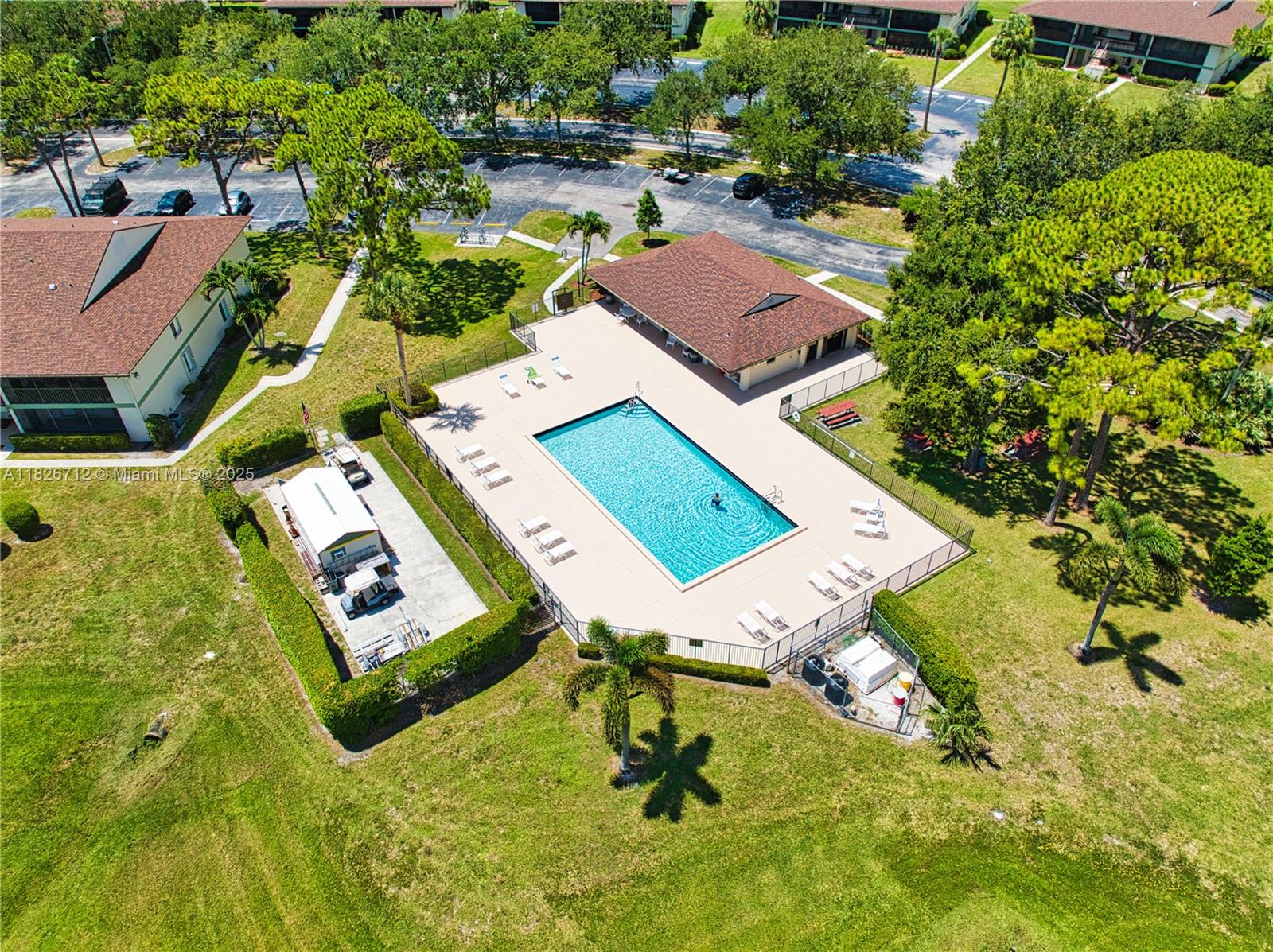 CHASEWOOD OF JUPITER COND - Residential