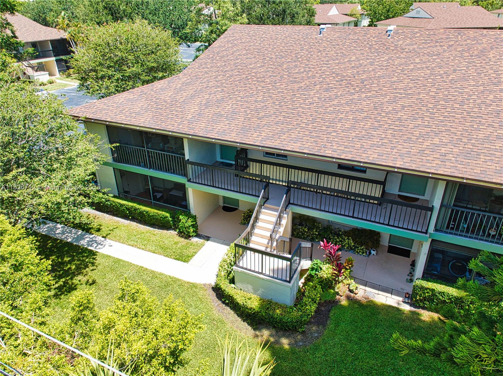 CHASEWOOD OF JUPITER COND - Residential