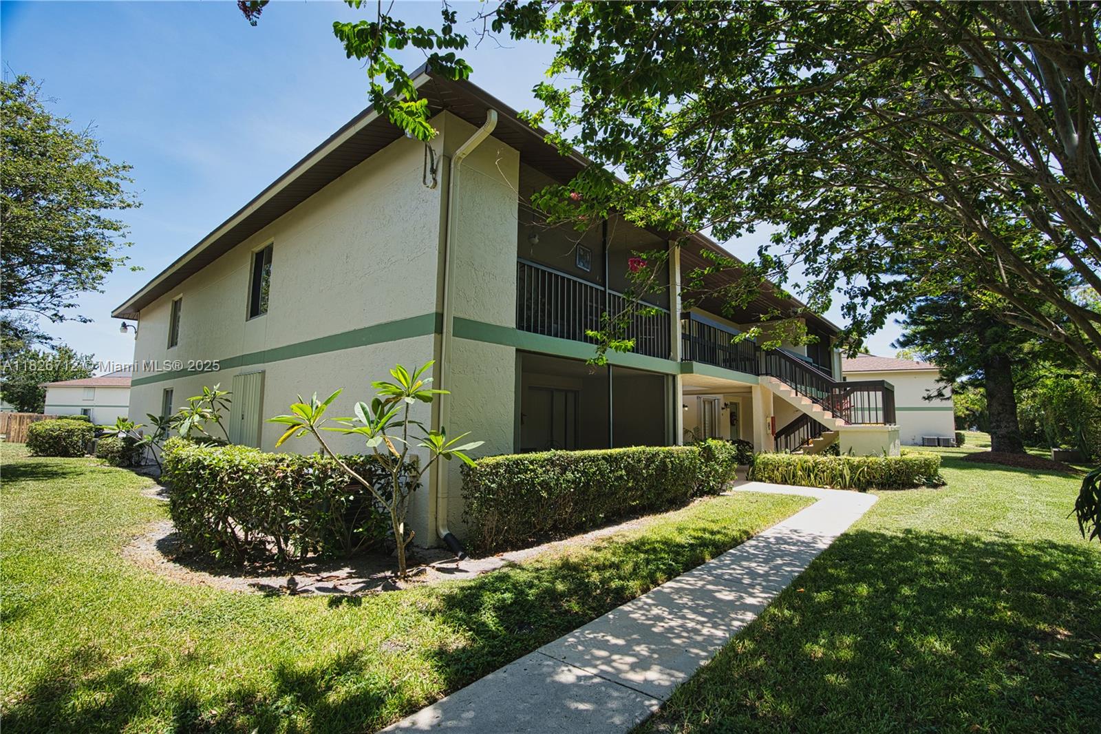 CHASEWOOD OF JUPITER COND - Residential