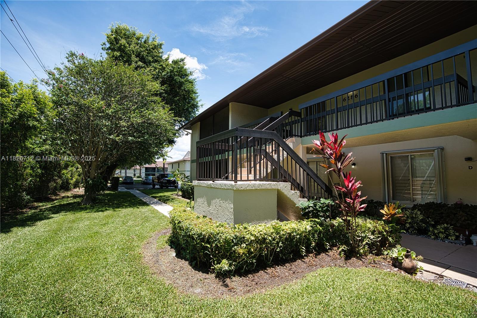 CHASEWOOD OF JUPITER COND - Residential