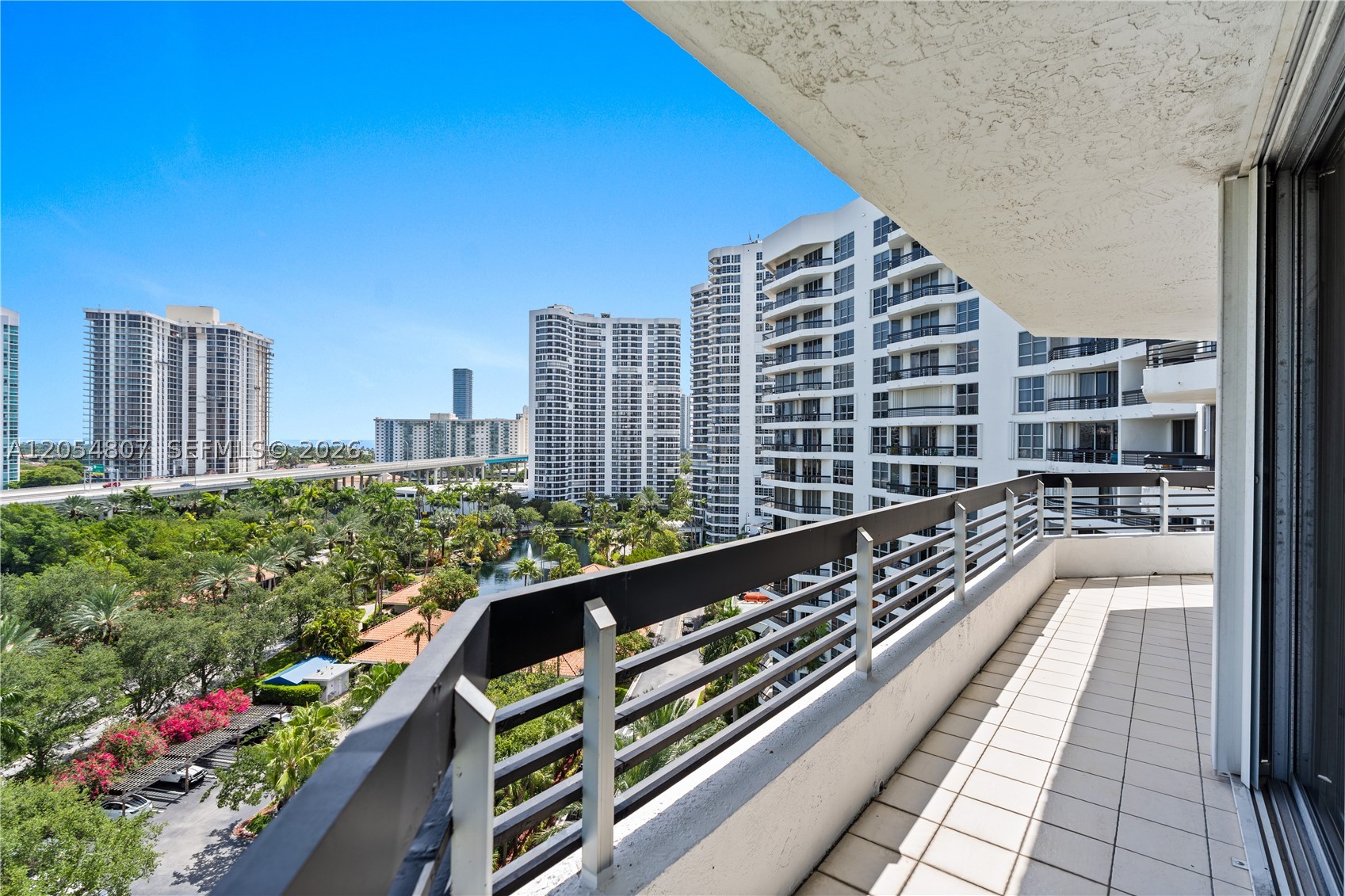 MYSTIC POINTE CONDO NO ON - Residential