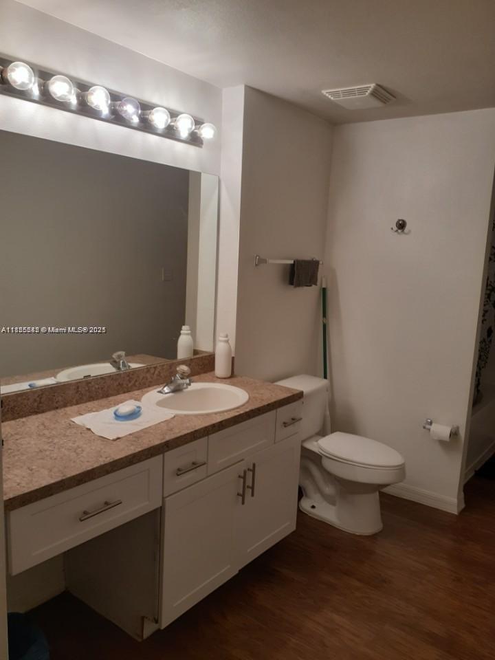 MARQUESA CONDO - Residential