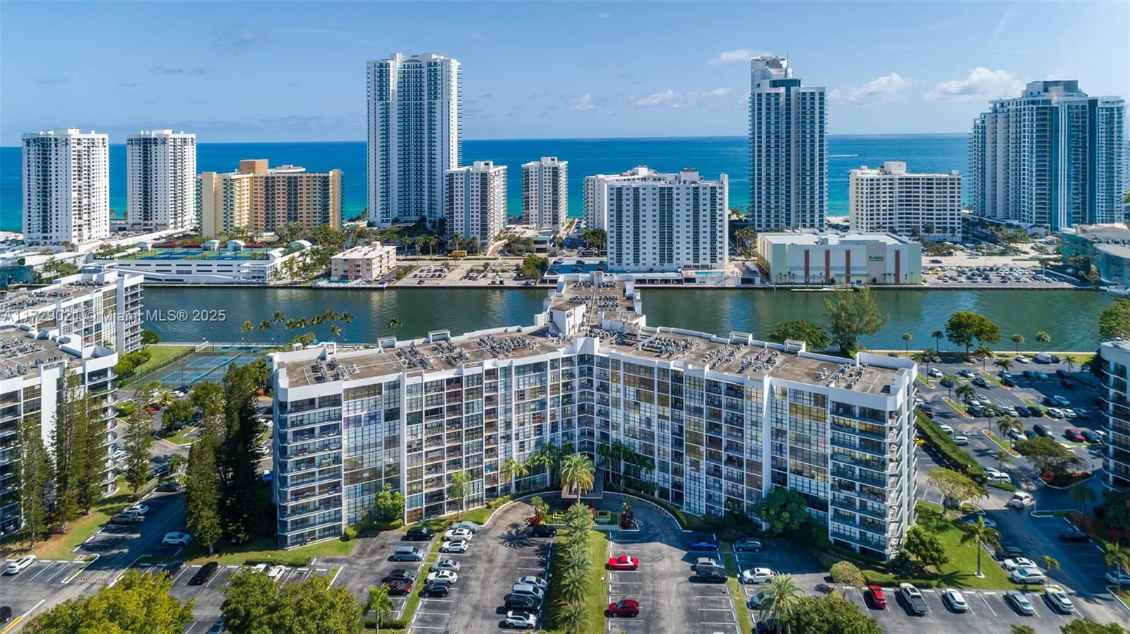 OCEANVIEW PARK CONDO - Residential