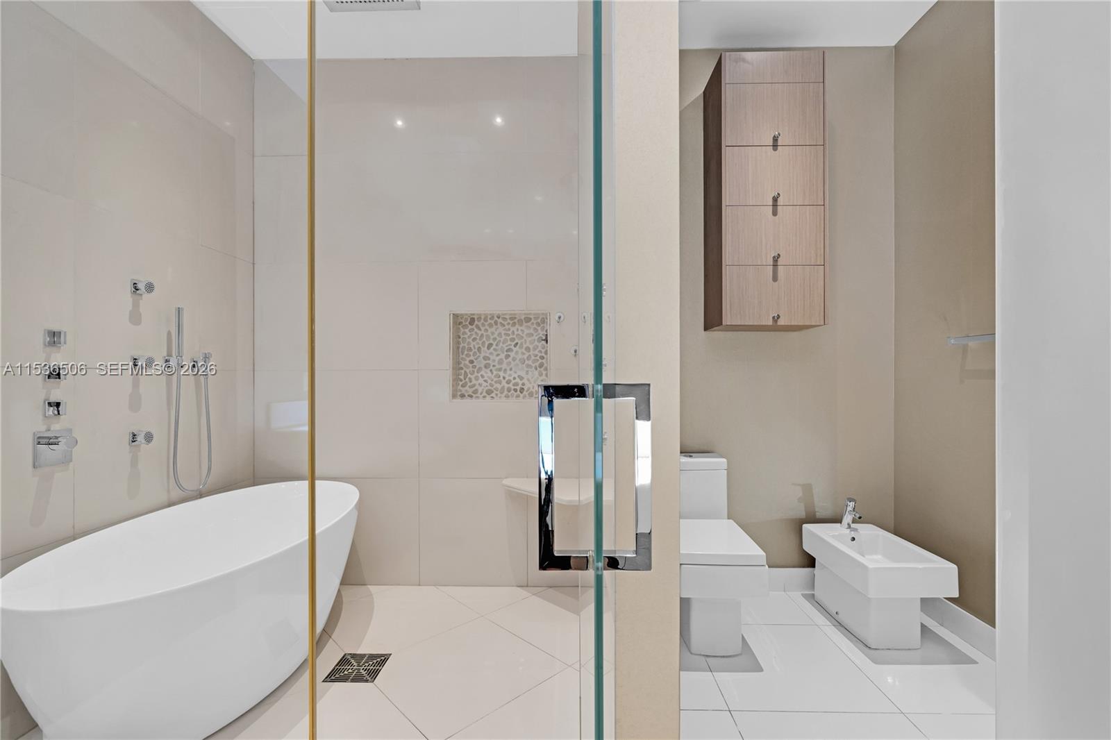 ASIA CONDO - Residential