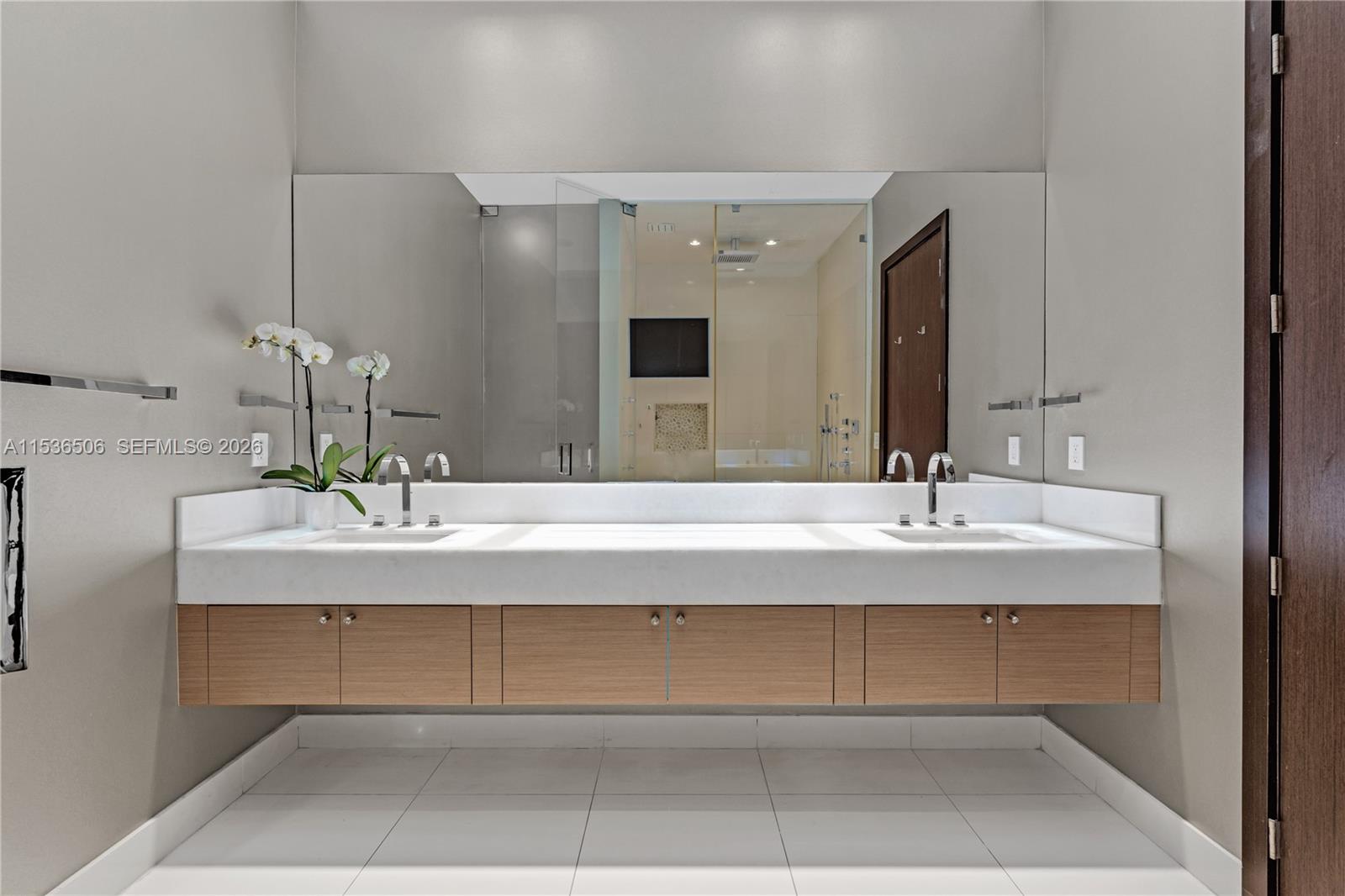 ASIA CONDO - Residential