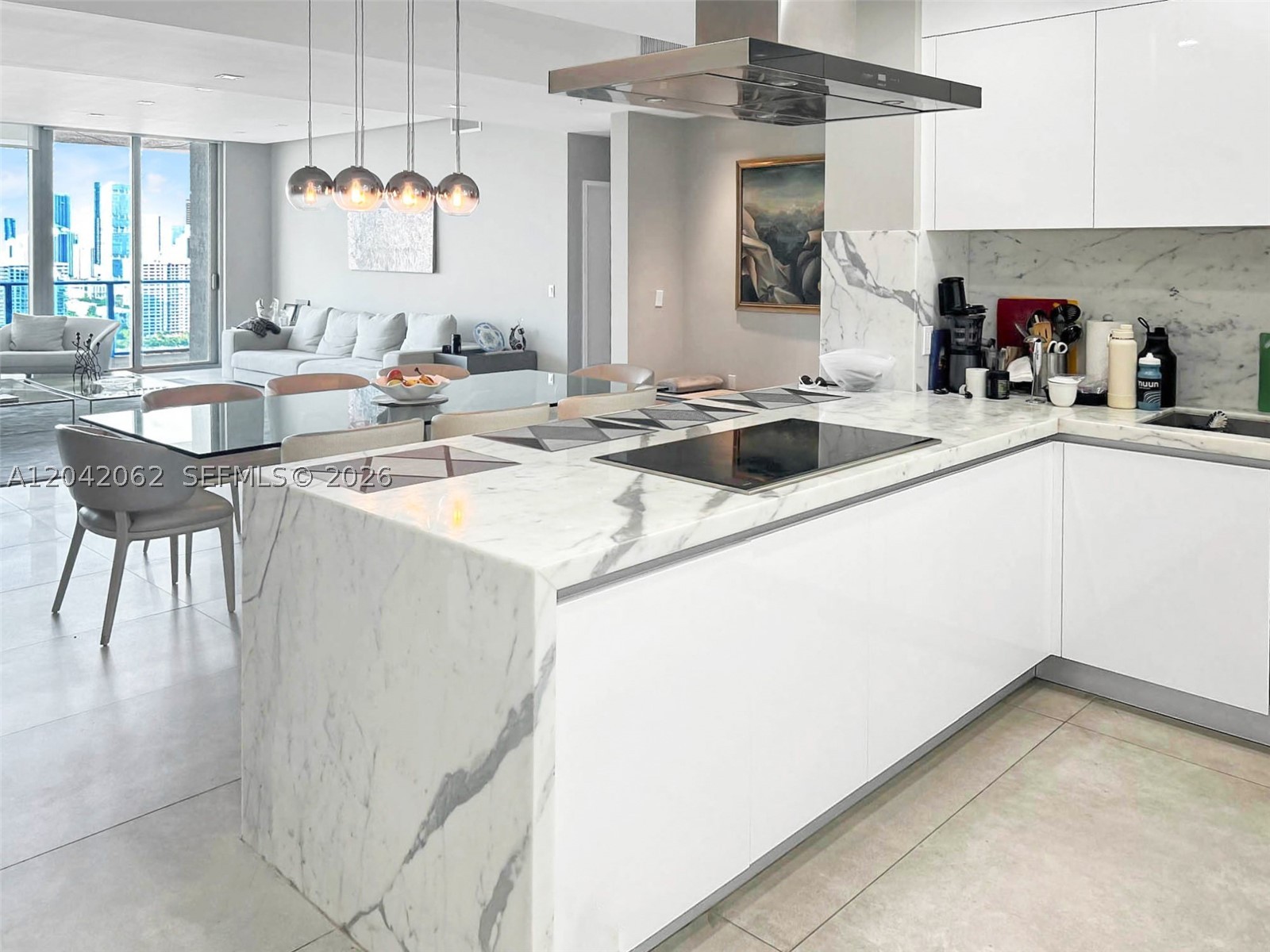 PARQUE TOWERS CONDO - Residential