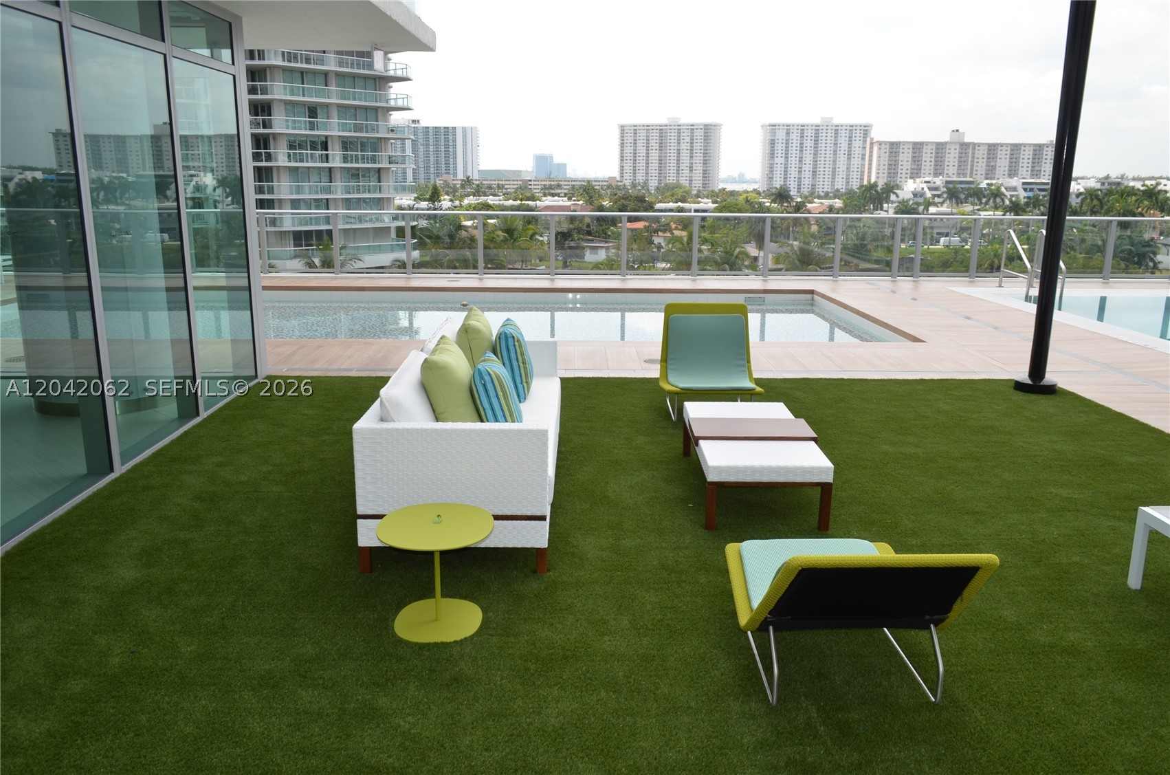 PARQUE TOWERS CONDO - Residential