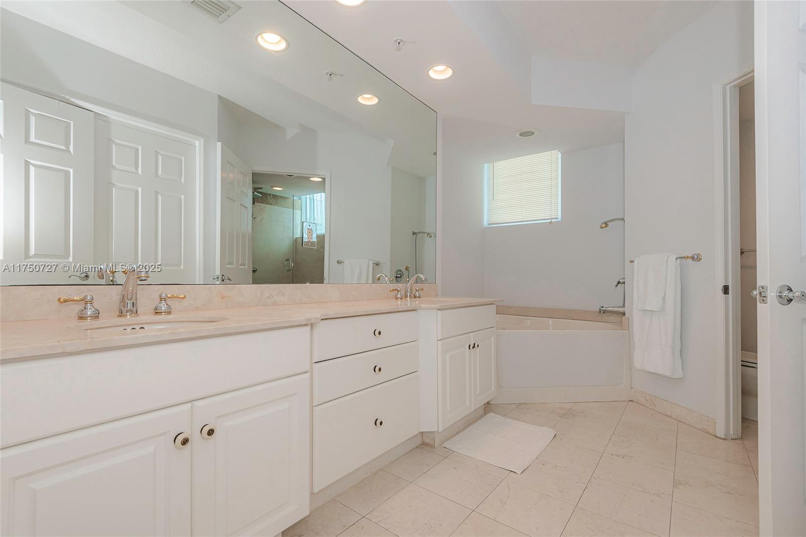 100 HIDDEN BAY CONDO - Residential