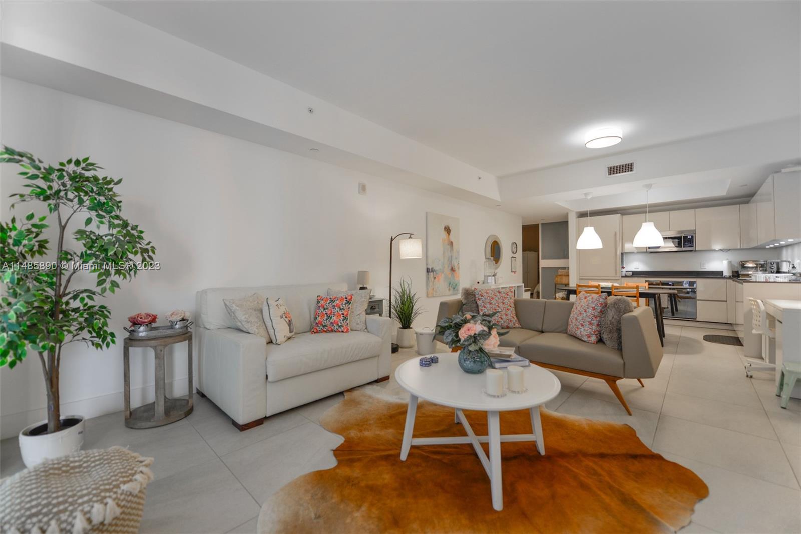 1010 BRICKELL CONDO - Residential Lease