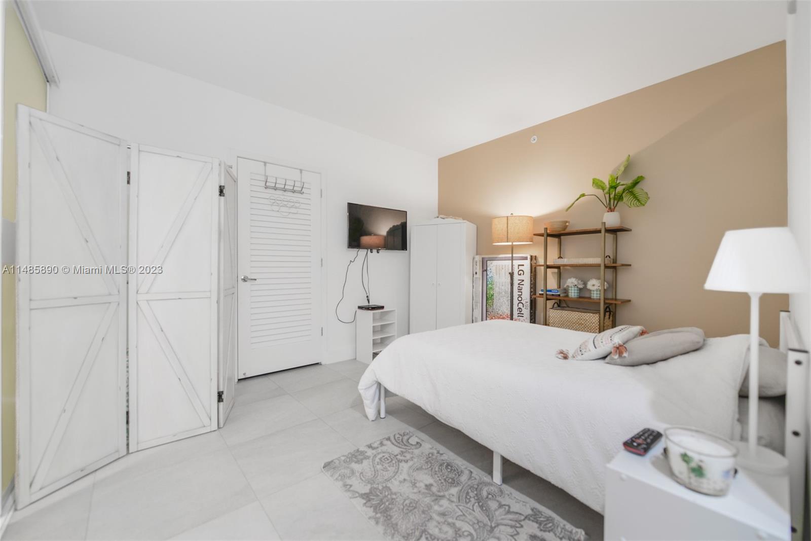 1010 BRICKELL CONDO - Residential Lease