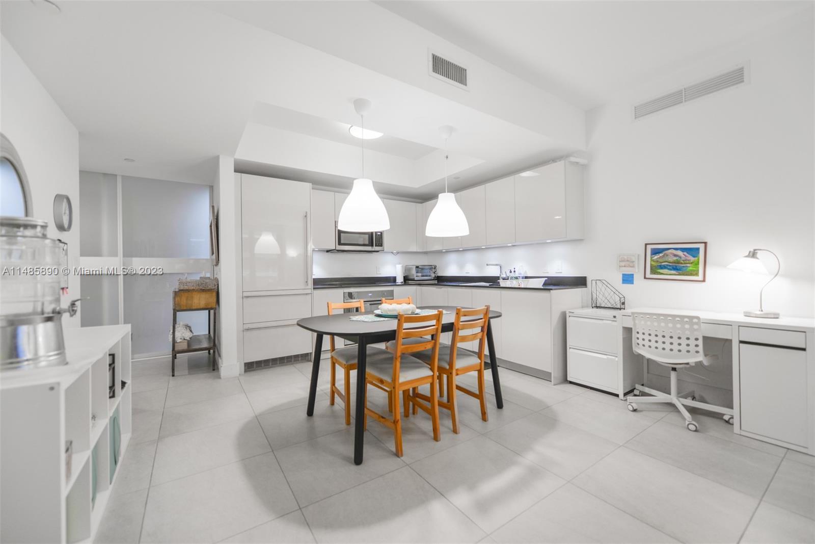 1010 BRICKELL CONDO - Residential Lease